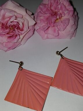 Coral Pink Fan-Textured Drop Earrings